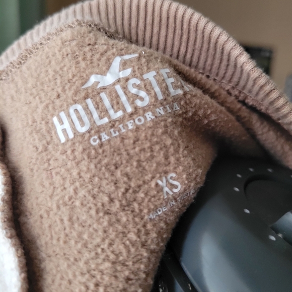 Hollister Cream and Brown Crew Neck Sweatshirt Size Xs - Picture 5 of 6